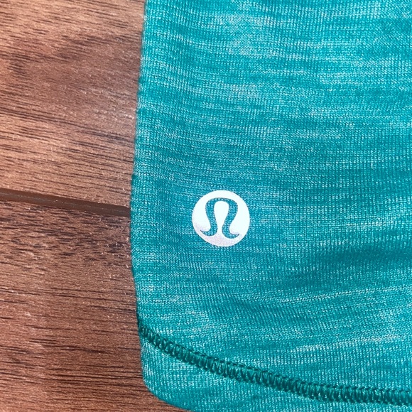 lululemon tank top - Picture 3 of 3